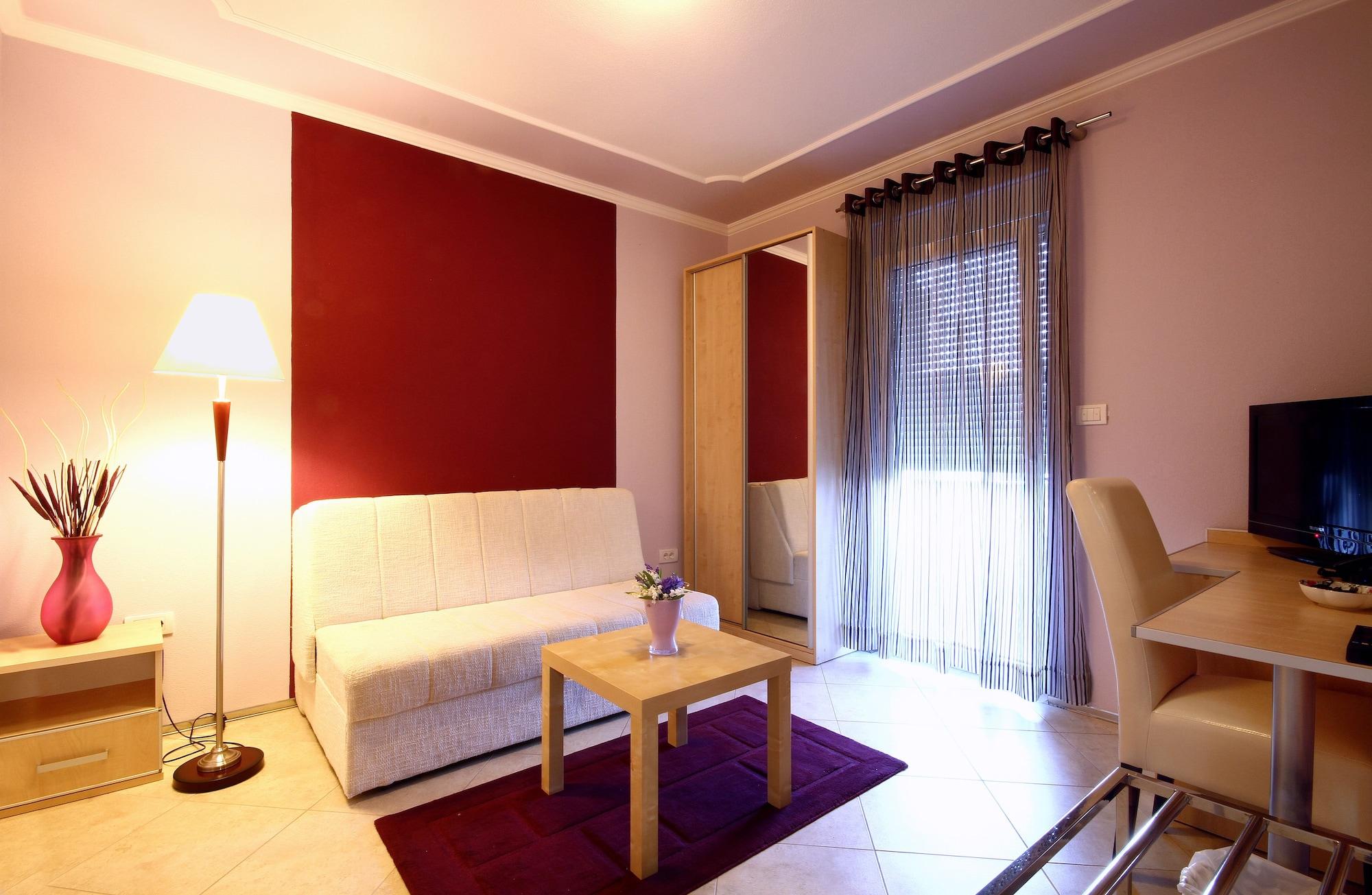 Aruba Hotel 3*