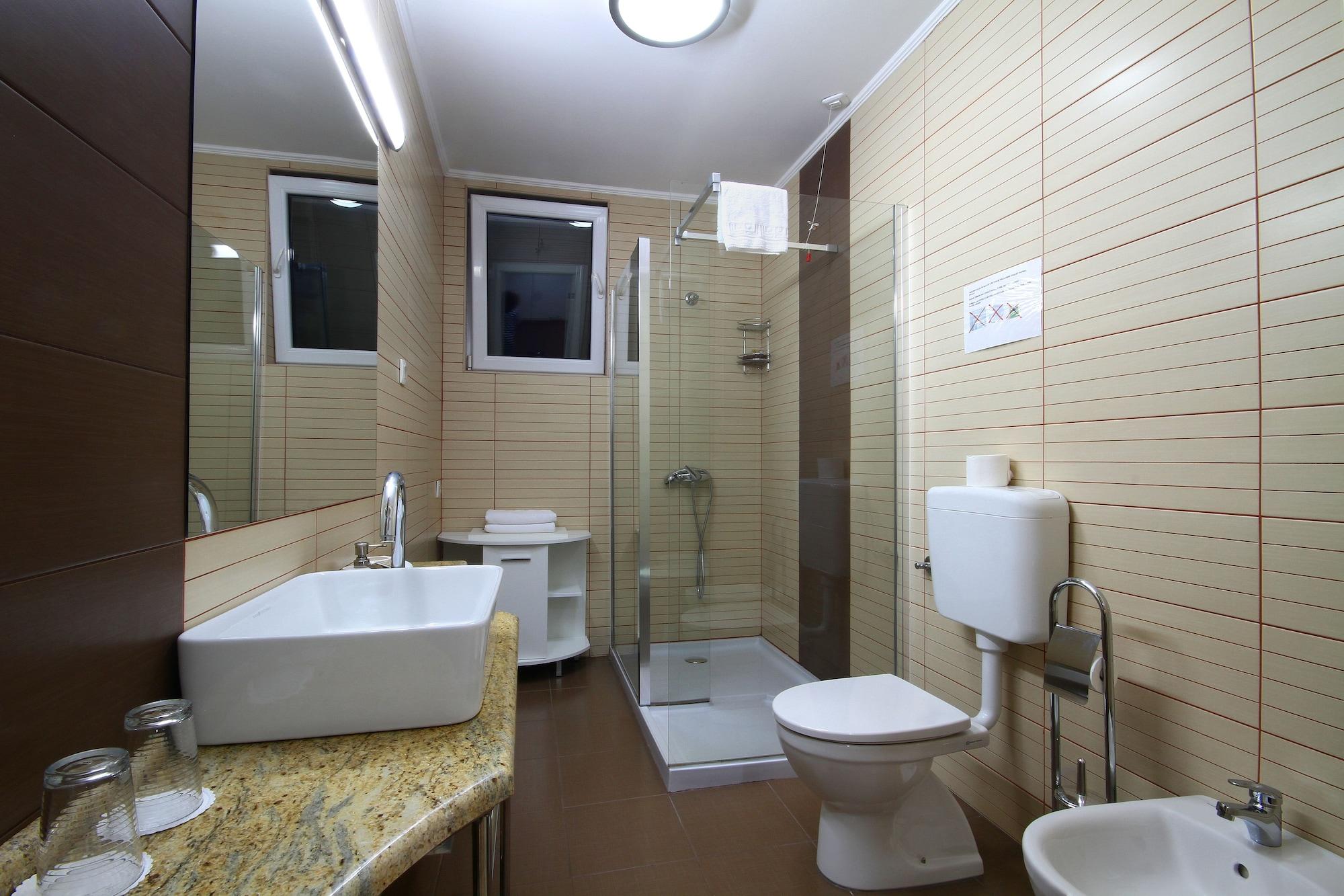 Aruba Hotel 3*
