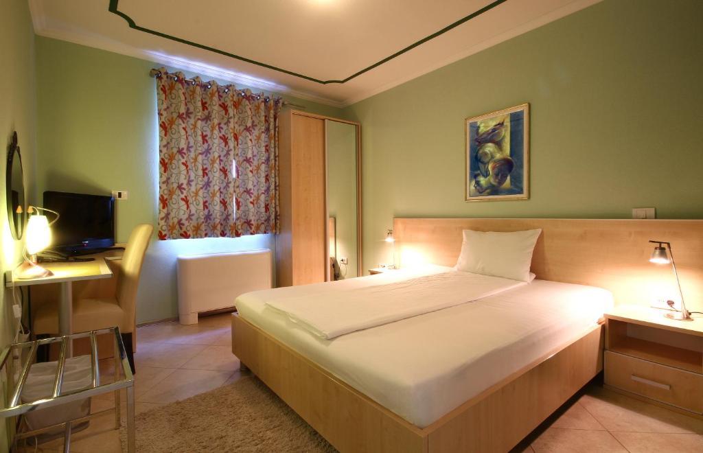 Aruba 3* Budva